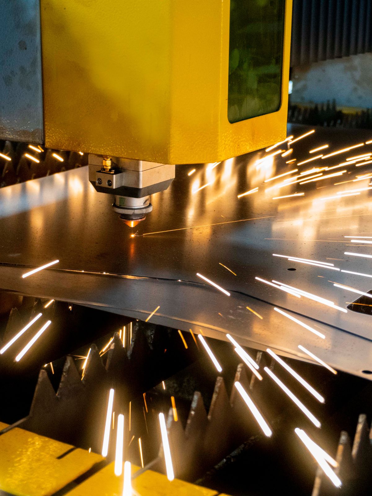Empresa especializada en fabricación de piezas de acero